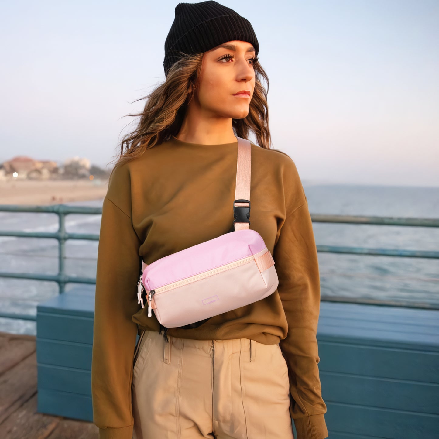 Fanny Pack Crossbody Bag for Women, Water-resistant Sling Bag with Adjustable Strap, Fashion Waist Pack for Traveling Hiking Pink